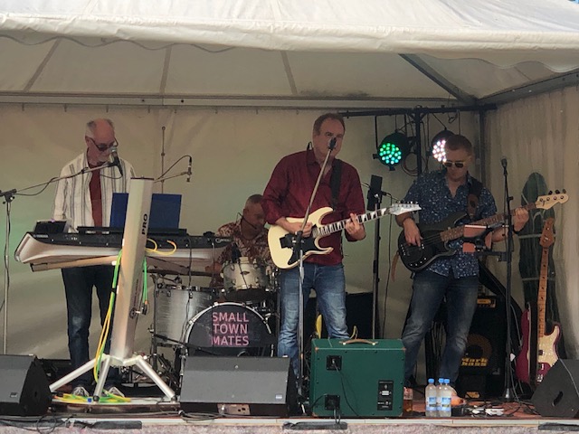 Auftritt beim Stadtfest Lindau der Rockband von Small Town Mates